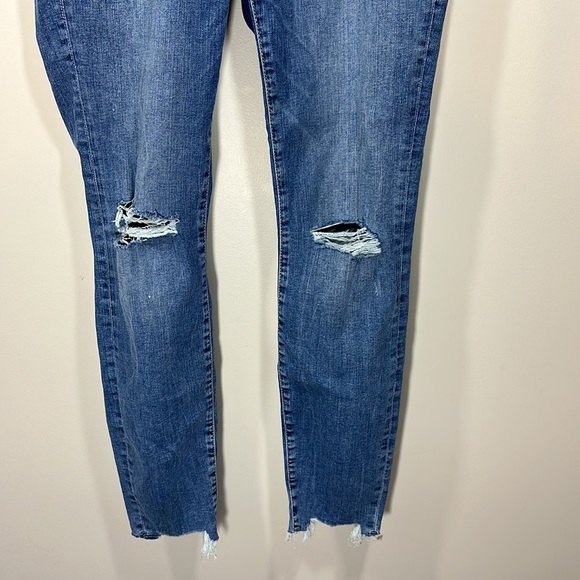 H&M &Denim Cut Capri Ripped Knee Denim Blue Jeans  Skinny Size 30‎ High Wasted - Picture 2 of 8